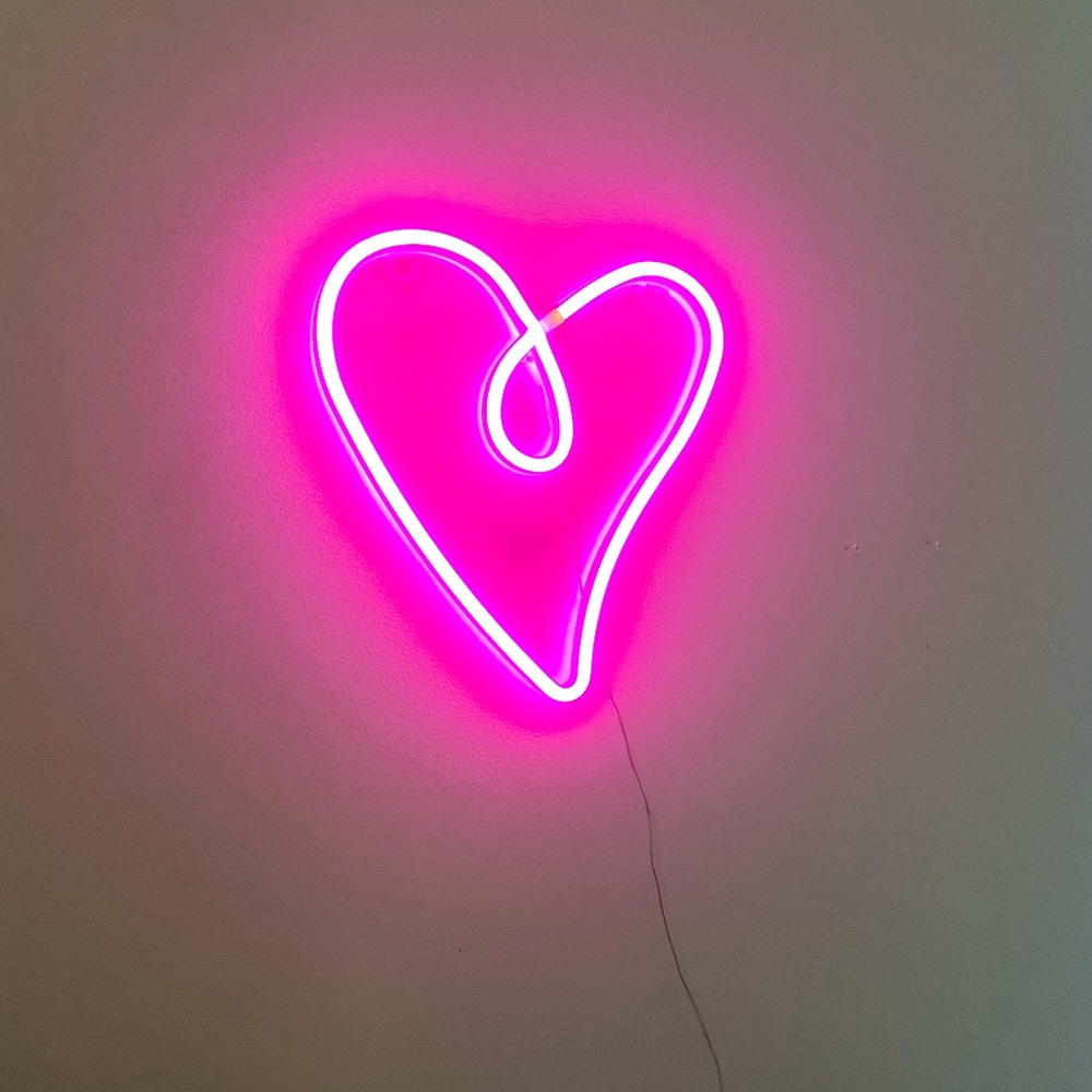 Pink Neon Heart Sign